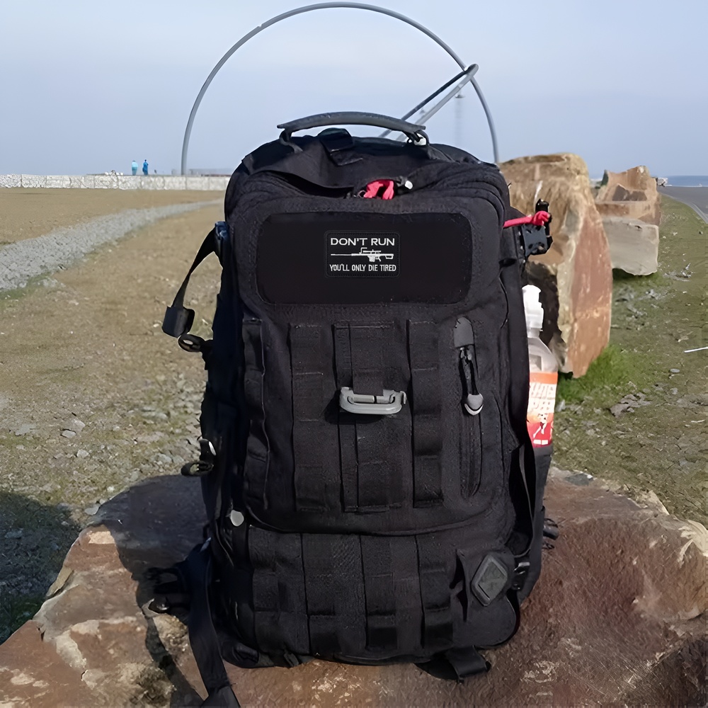 DON'T RUN Fun Meme Taktisches  – Urban Backpack Tactical Bewertung und Preis